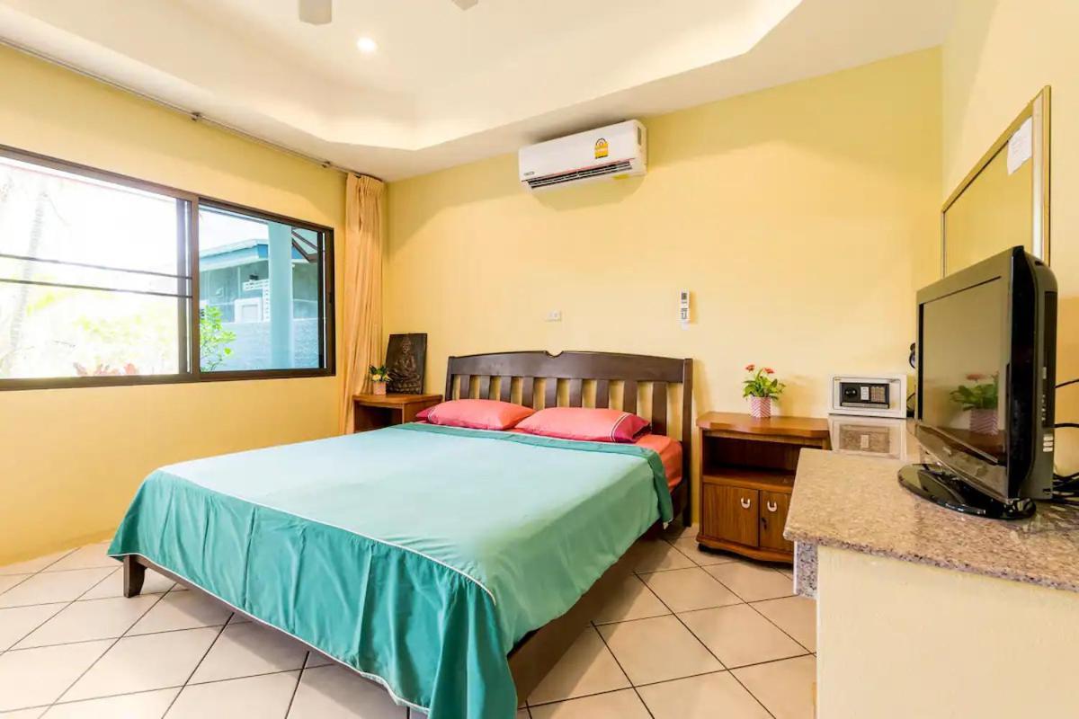 Baan Coconut Villa Bang Tao Beach  Exteriör bild